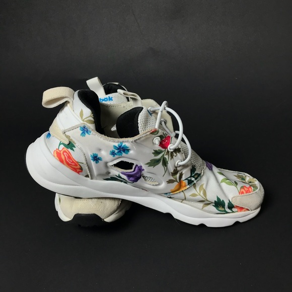 Floral Reebok - Picture 3 of 5